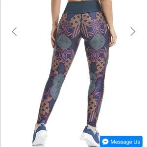 EUC Cajubrasil Reversible Leggings